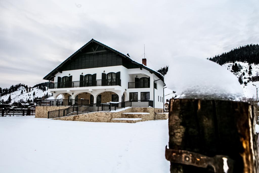 Luisenthal Conac Villa Fundu Moldovei Exterior photo